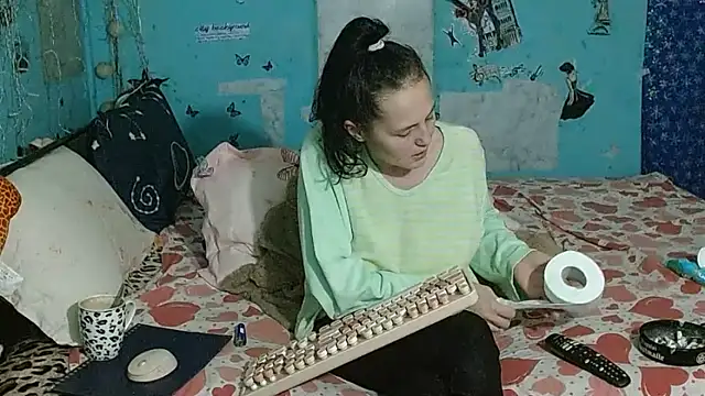 brighteyes77 Adlı Modelin Canlı XXX Sohbeti