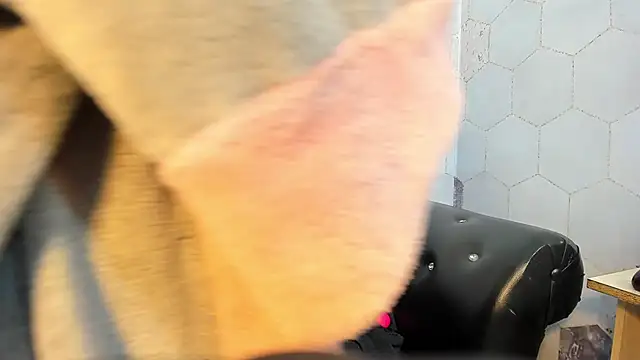 Anaa_Fuentess Chat XXX in diretta