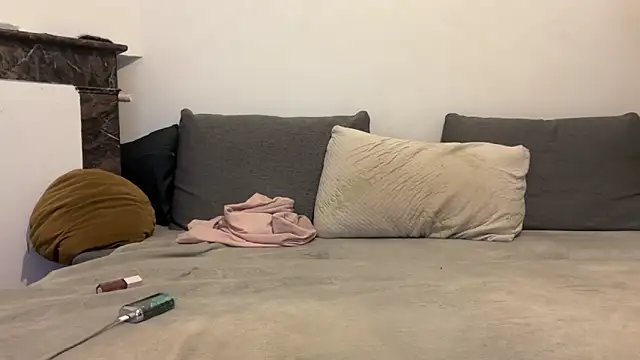 nanaisbackk Live XXX-chat