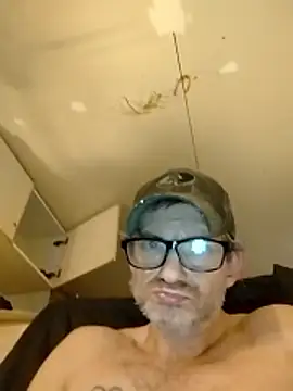 Pokazy przed kamerką – ROBERT0516