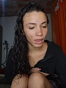 แชท XXX สดของ PocaHontas2026