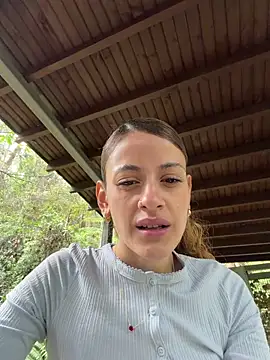 alana15のウェブカメラショー