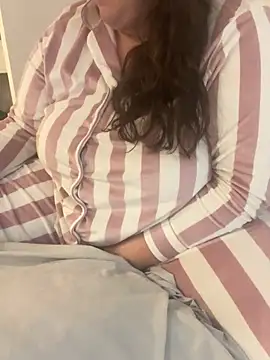 sweeti_Em Pertunjukan Webcam