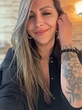 _Abril-Office1's Live XXX Chat