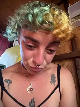 SalyTredelMonte Chat XXX live