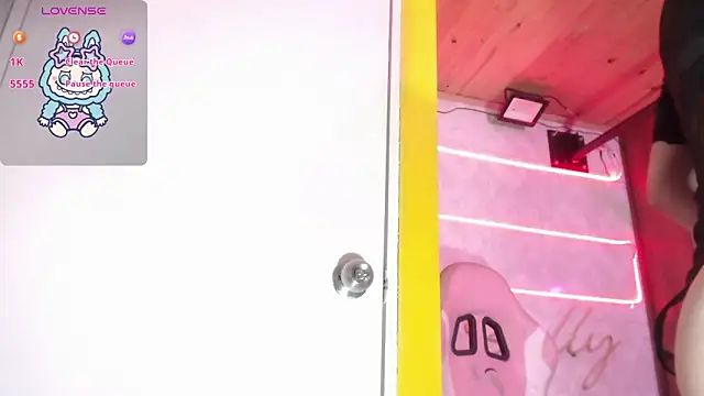 Chat +18 de Sally23_ ao vivo