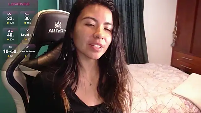 Chat +18 de alice_middlee ao vivo