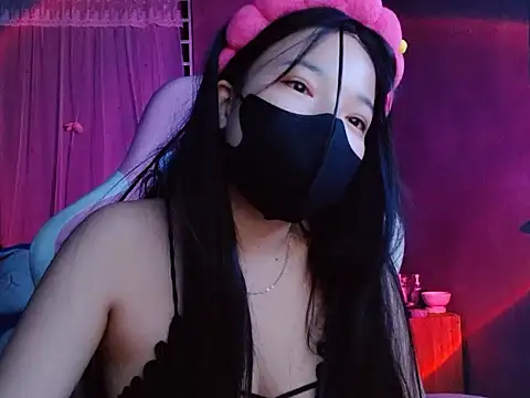 -Tamy- Adlı Modelin Web Kamerası Şovu