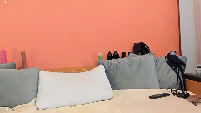 Dirty-Bya webcam show