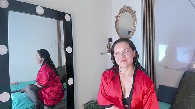 Chat +18 de Mila_toro ao vivo