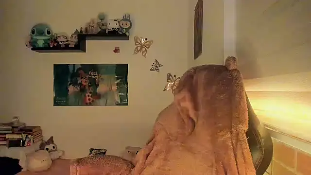 Pokazy przed kamerką – Shaddycute_