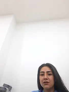 CAROLINE__07n Live XXX chat