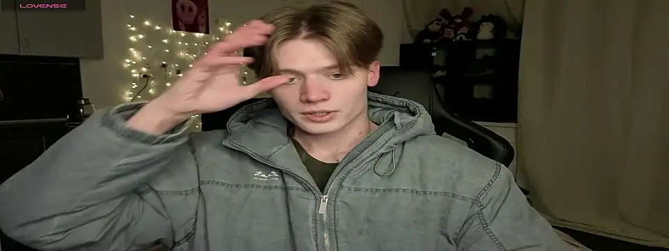 LouieEvans: απευθείας συνομιλία ΧΧΧ