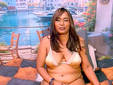 indiansparkle Chat XXX in diretta