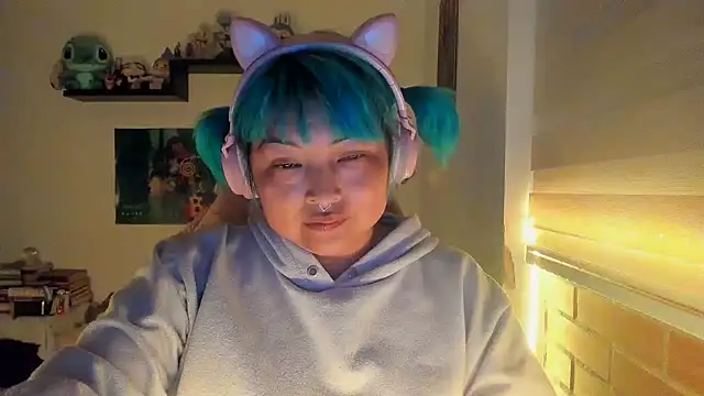 Shaddycute_ Adlı Modelin Canlı XXX Sohbeti