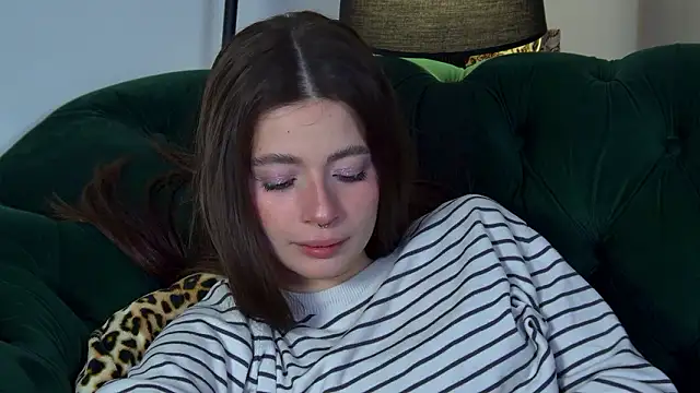 AmeliaFlares Adlı Modelin Canlı XXX Sohbeti