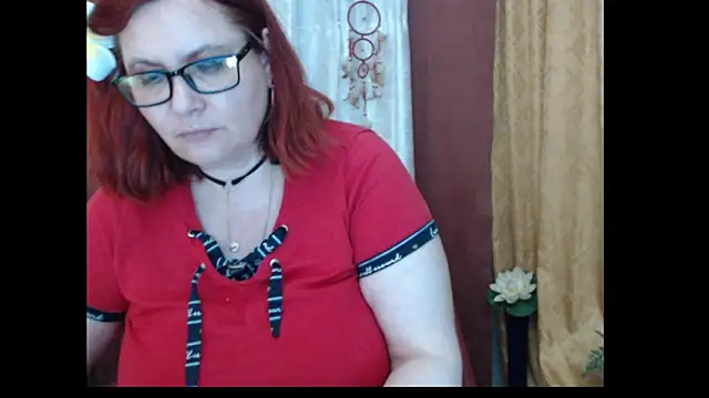 PlayfullMature élő XXX-chatje