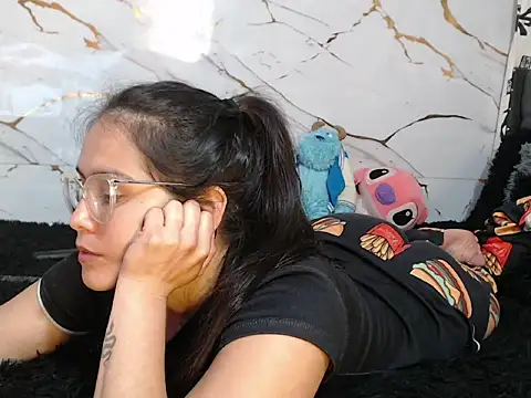 amberbakee élő XXX-chatje