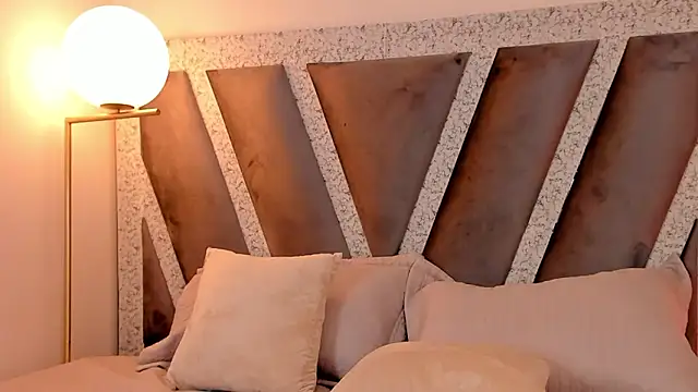 SophieeMillsのウェブカメラショー