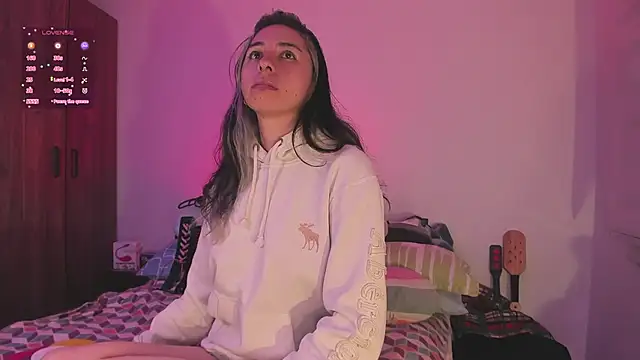 K2xxKrawl Adlı Modelin Canlı XXX Sohbeti