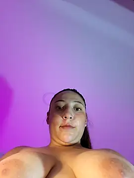 VickyHoult élő XXX-chatje