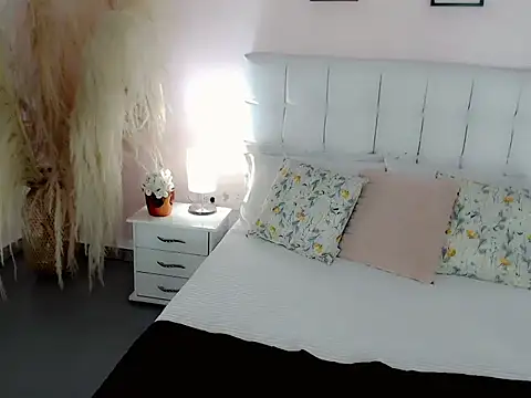 charlotte1_sweet 即時 XXX 聊天