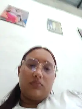 young_dairy01 网络视讯表演