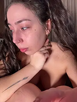 KimArts Adlı Modelin Canlı XXX Sohbeti