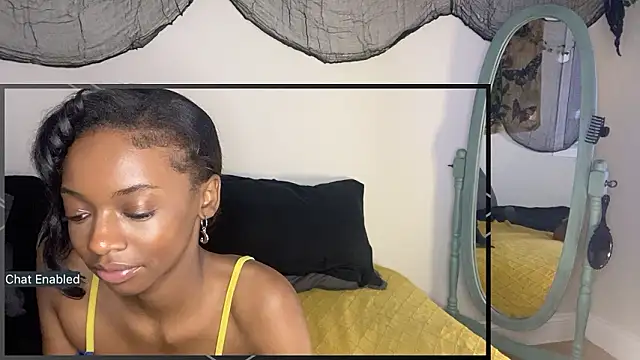 Trixie_luv1 网络视讯表演