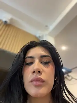 clarachanelricek Adlı Modelin Canlı XXX Sohbeti