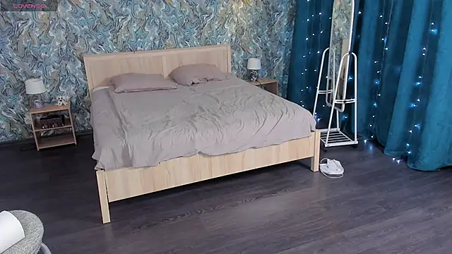 OdellaFrake Webcamshow