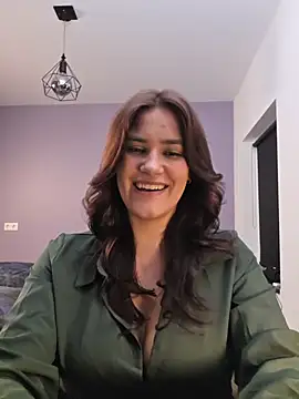 MiaRides19 Webcamshow