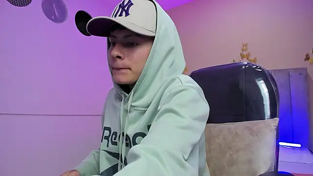 Nascary_Fox 现场XXX聊天