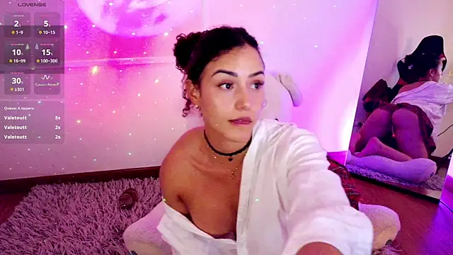 Lia_Tinez's Live XXX Chat