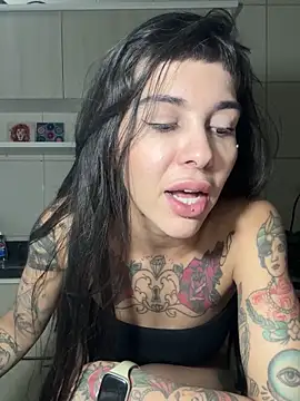 Nikatsu 即時 XXX 聊天