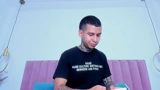 Andrew_sanders68 Obrolan Langsung XXX