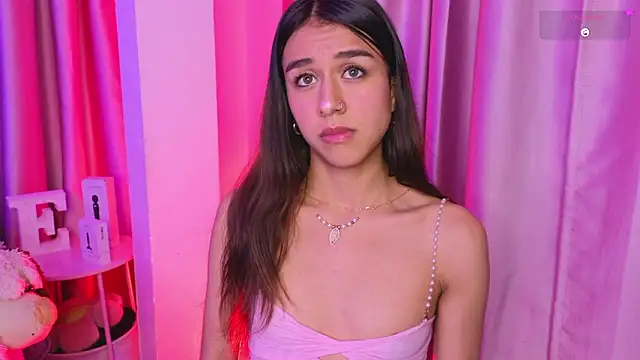 Chatroom XXX en direct de Emiily_Scott1