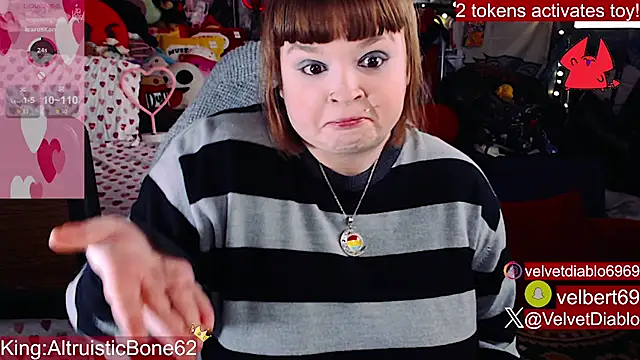 VelvetDiablo Show in webcam