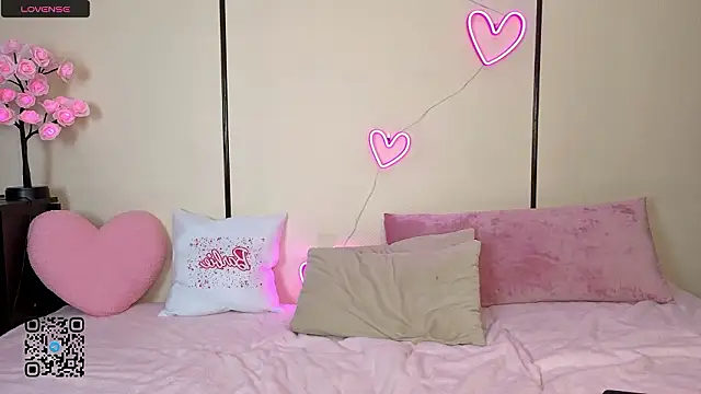 striplovesのライブXXXチャット