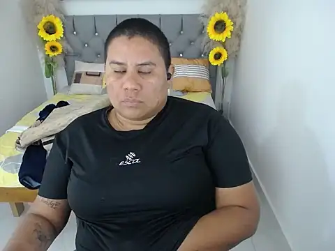 hotlesby_valery's Webcam Show