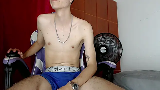 Chat XXX en directo de Johnny_cagee_