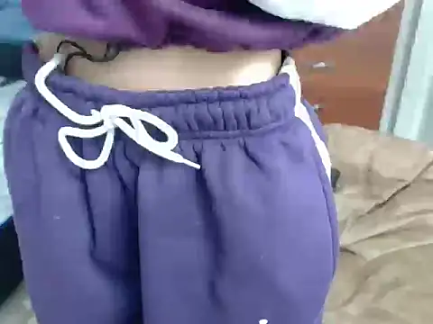 Show modela KratosAfroditacs na web-kameri