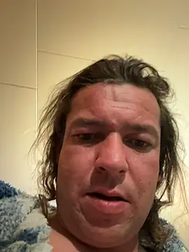 Show modela miguel910921 na web-kameri