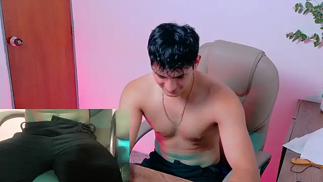 KaelSwitch's Live XXX Chat