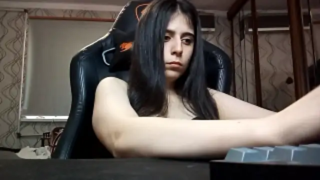 WaltraudPattie Adlı Modelin Canlı XXX Sohbeti