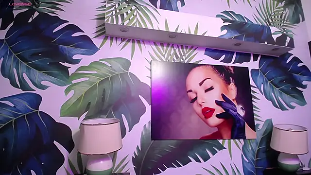 kiara_priya Webcam Show