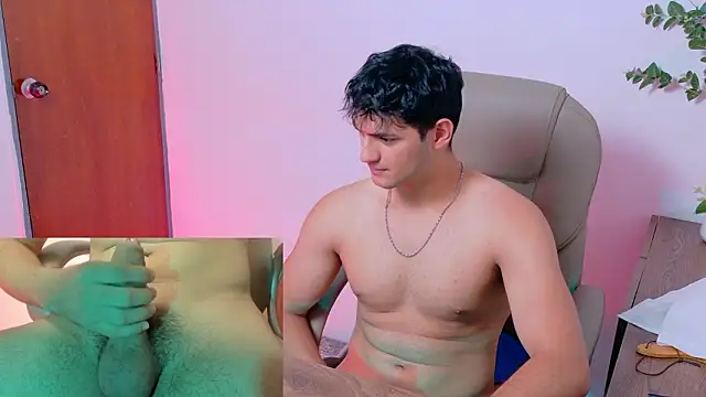 KaelSwitch Adlı Modelin Web Kamerası Şovu