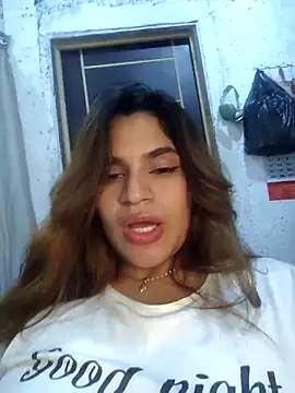 SexyFriends_ Adlı Modelin Canlı XXX Sohbeti