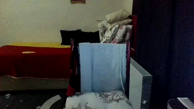 Show modela st206boy na web-kameri