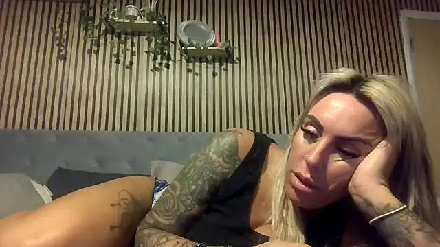 poppyinga1 Live XXX-chat